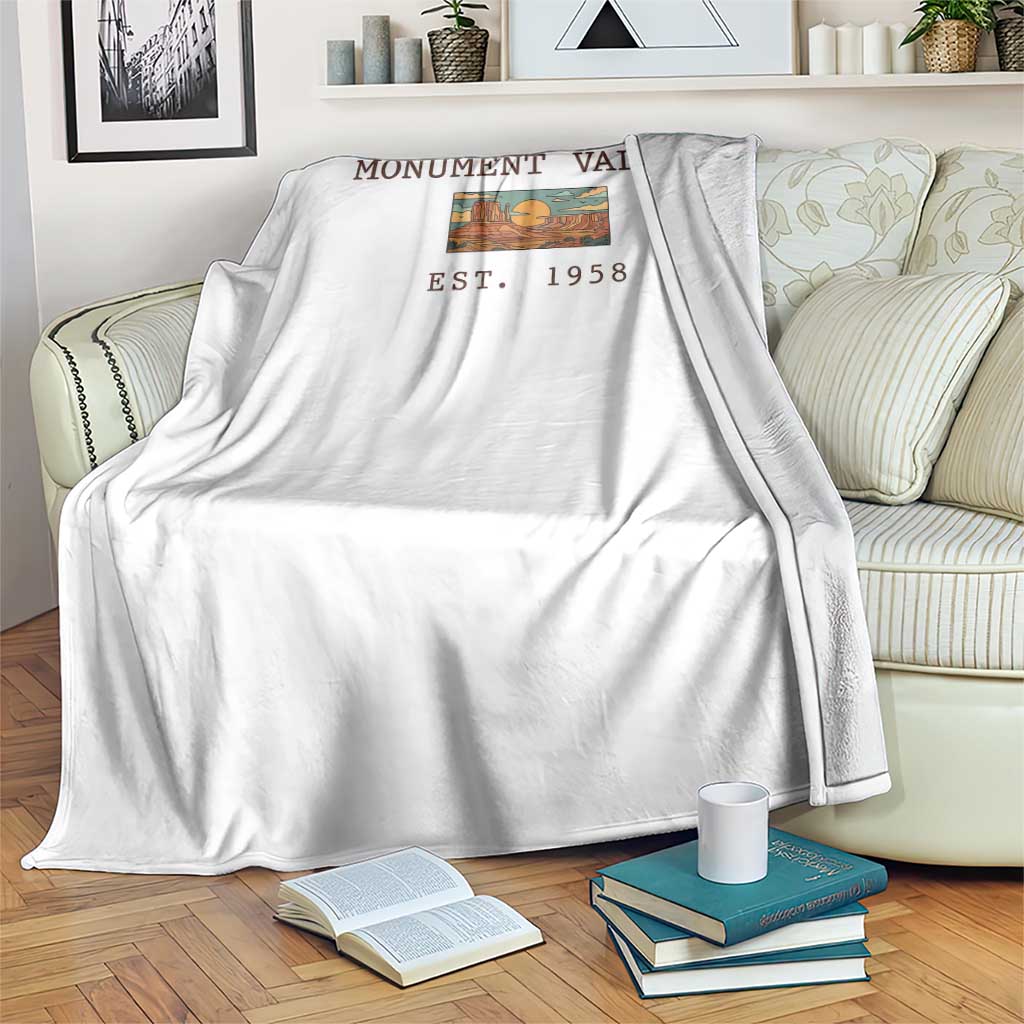Retro Monument Valley Arizona Sunset Established 1958 Throw Blanket Southwest Desert Road Trip Eagle Nature Souvenir