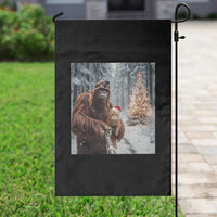 Funny Bigfoot With Cat Selfie Christmas Garden Flag - Wonder Print Shop