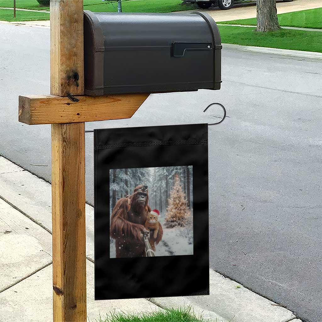 Funny Bigfoot With Cat Selfie Christmas Garden Flag - Wonder Print Shop