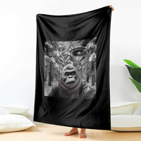 Funny Bigfoot Selfie Throw Blanket Sasquatch Alien UFO Christmas - Wonder Print Shop
