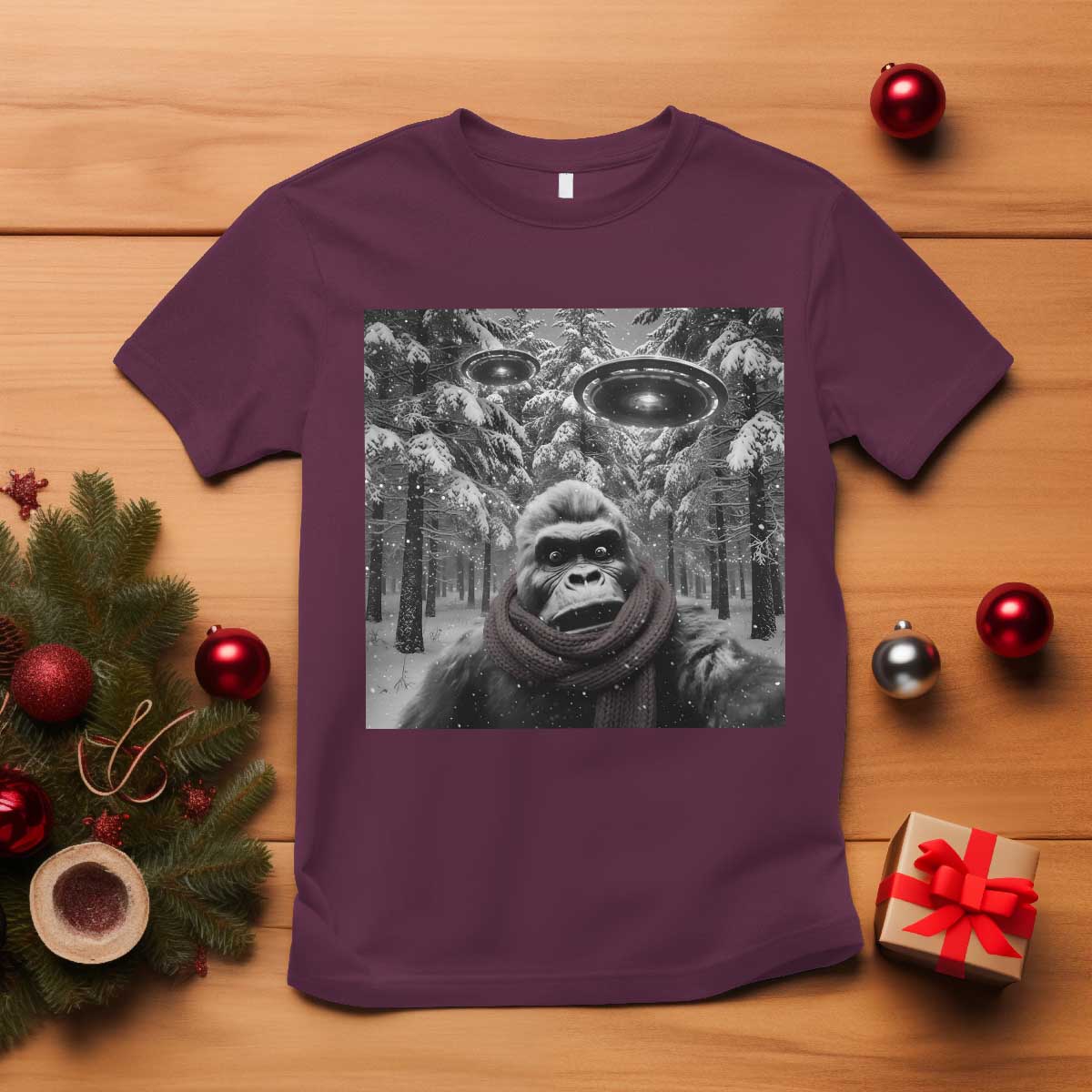 Funny Bigfoot Selfie T Shirt Sasquatch Alien UFO Christmas - Wonder Print Shop