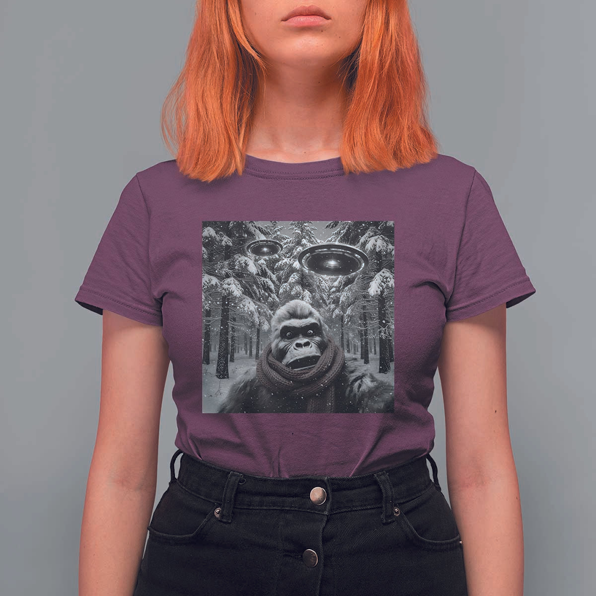 Funny Bigfoot Selfie T Shirt For Women Sasquatch Alien UFO Christmas - Wonder Print Shop