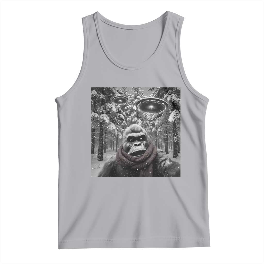 Funny Bigfoot Selfie Tank Top Sasquatch Alien UFO Christmas - Wonder Print Shop