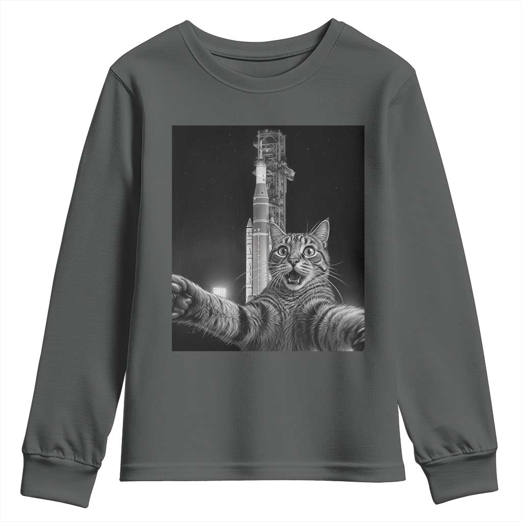 Funny Cat Selfie Lunar Mission 2026 Youth Sweatshirt