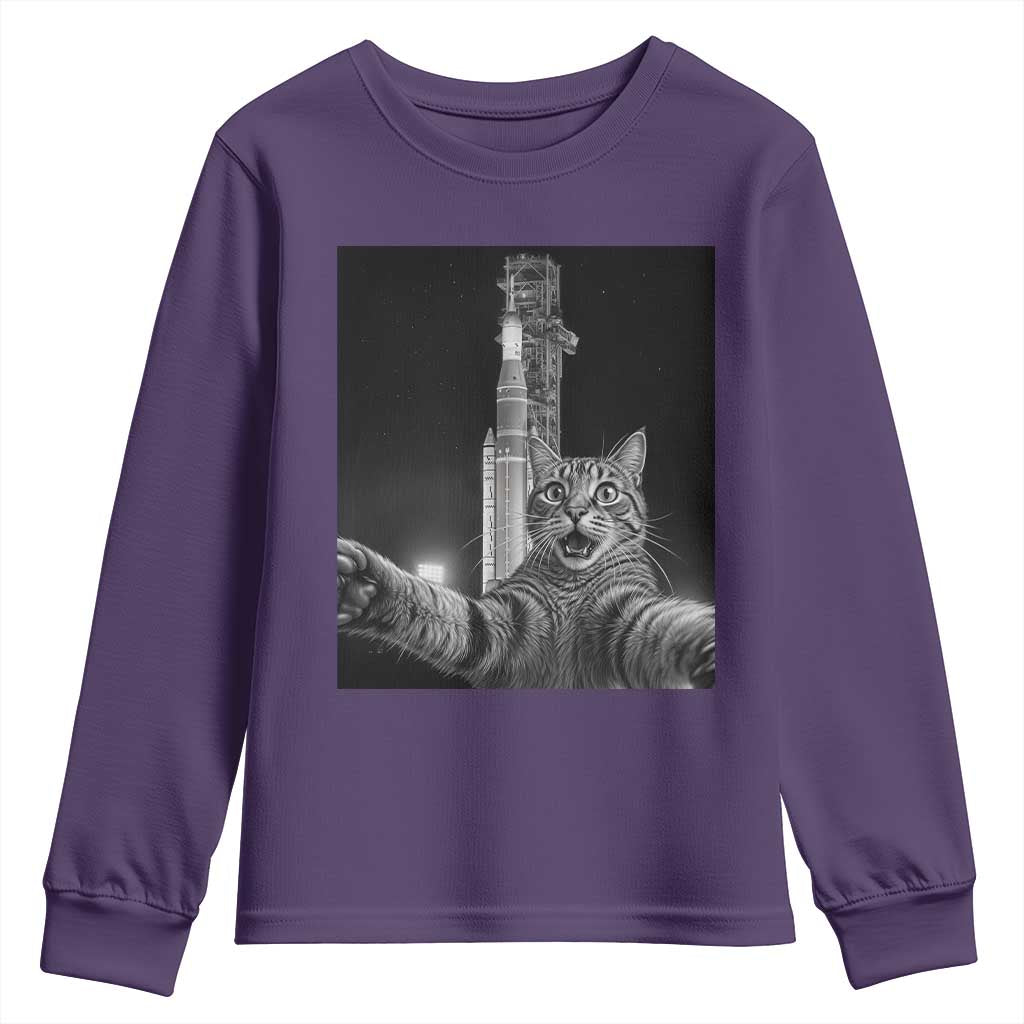 Funny Cat Selfie Lunar Mission 2026 Youth Sweatshirt