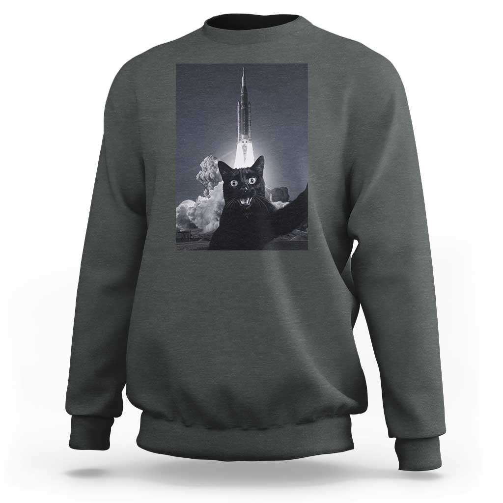 Funny Black Cat Selfie Sweatshirt Back To The Moon Mission 2026