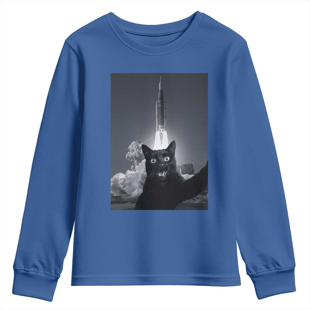 Funny Black Cat Selfie Youth Sweatshirt Back To The Moon Mission 2026