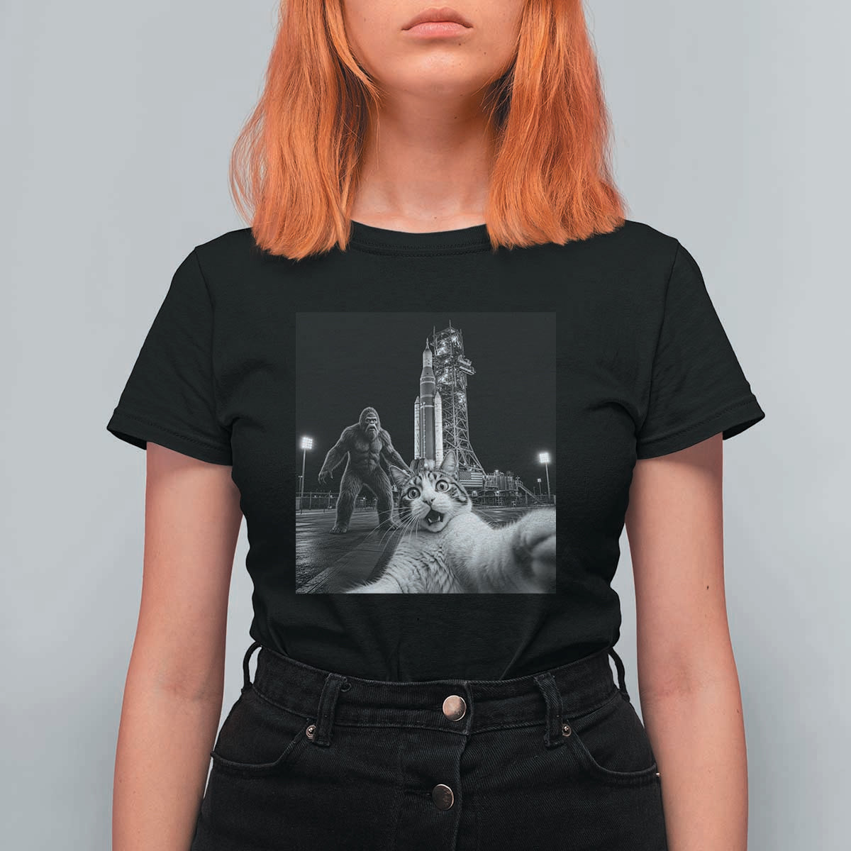 Funny Cat Selfie with Bigfoot T Shirt For Women Back To The Moon Mission 2026