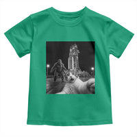 Funny Cat Selfie with Bigfoot Toddler T Shirt Back To The Moon Mission 2026