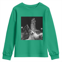 Funny Cat Selfie with Bigfoot Youth Sweatshirt Back To The Moon Mission 2026