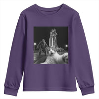 Funny Cat Selfie with Bigfoot Youth Sweatshirt Back To The Moon Mission 2026