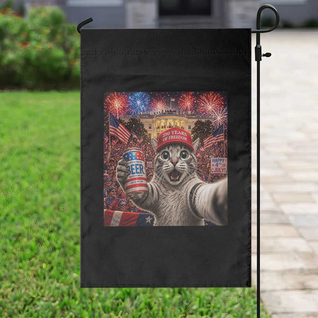 250 Years Of Freedom Garden Flag Funny Cat Selfie 4th of July Party