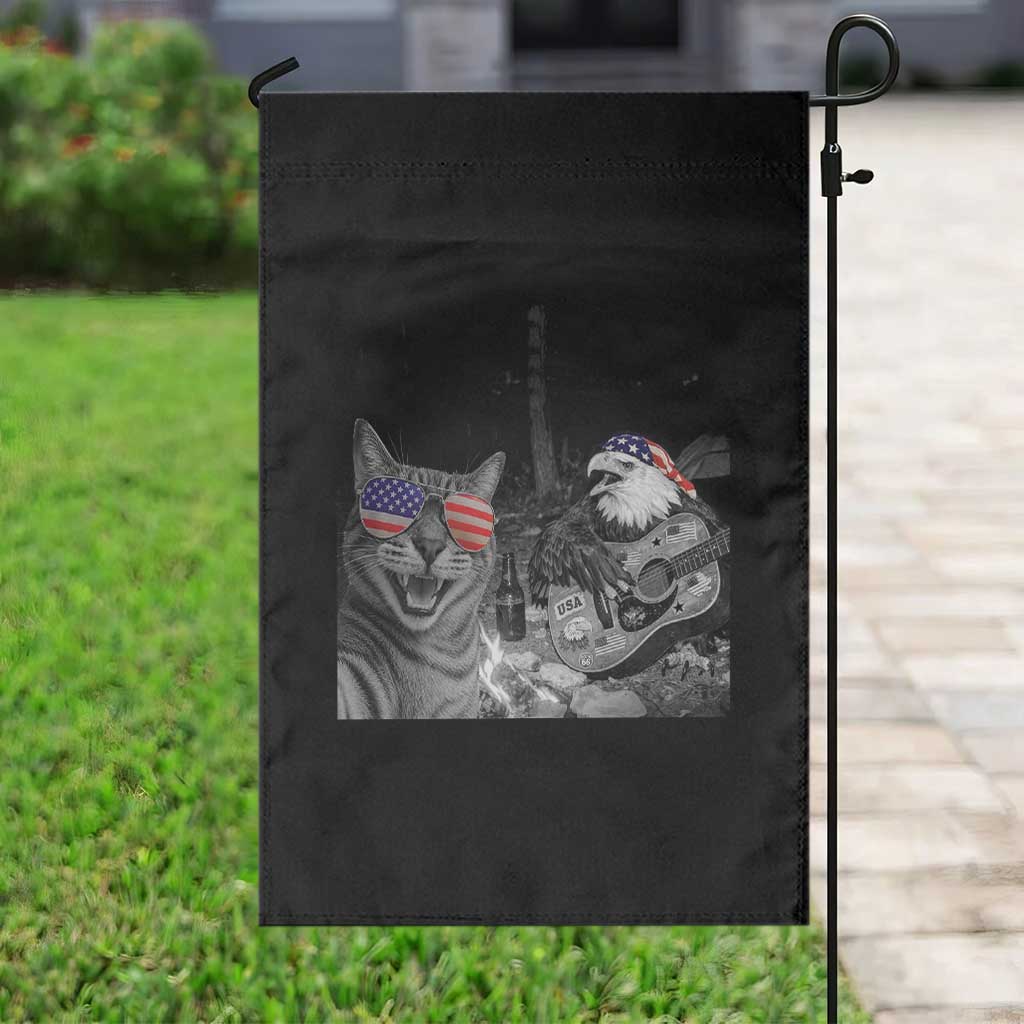 Funny Cat Selfie 4th of July Garden Flag Patriotic Eagle American Flag Gift