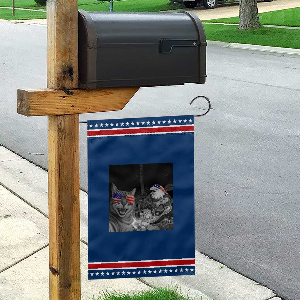Funny Cat Selfie 4th of July Patriotic Garden Flag Patriotic Eagle American Flag Gift