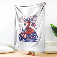 Flamingo 4Th Of July Patriotic USA American Flag Throw Blanket