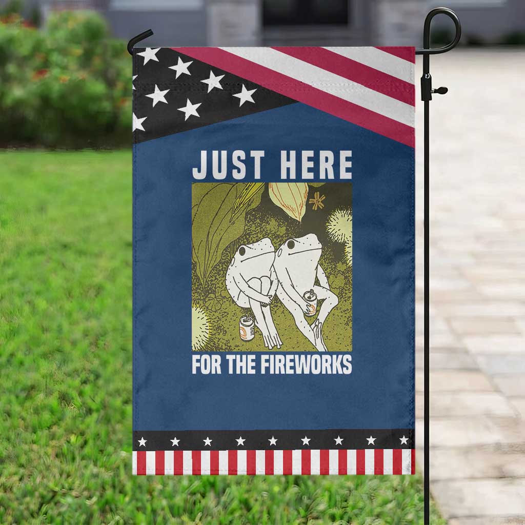 Funny Frog 4th of July Garden Flag Just Here For The Fireworks