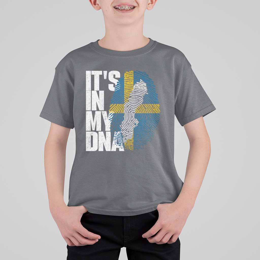 It's in My DNA T Shirt For Kid Sweden Sverige Swedish Map Flag
