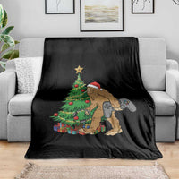 Bigfoot Gamer Christmas Throw Blanket Funny Sasquatch Gaming Xmas - Wonder Print Shop