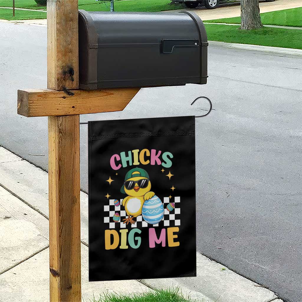 Chicks Dig Me Garden Flag Funny Easter Chick
