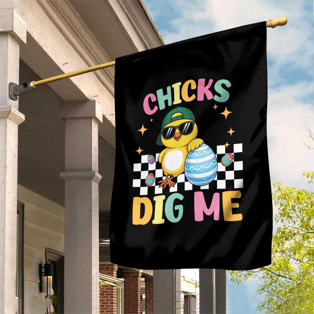 Chicks Dig Me Garden Flag Funny Easter Chick