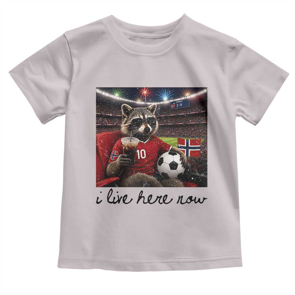 Norway Soccer Football Fan Norge Norwegian Flag Toddler T Shirt Funny Raccoon I Live Here Now