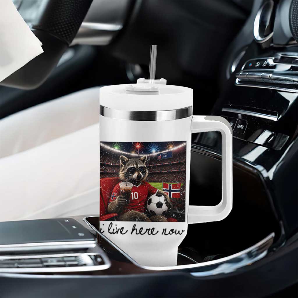 Norway Soccer Football Fan Norge Norwegian Flag Tumbler With Handle Funny Raccoon I Live Here Now