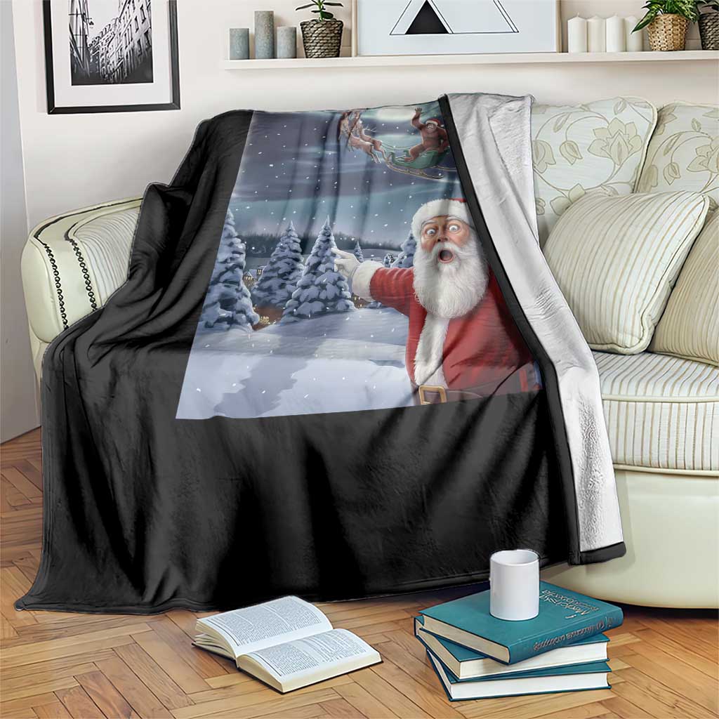 Funny Santa With Bigfoot Selfie Christmas Throw Blanket - Wonder Print Shop