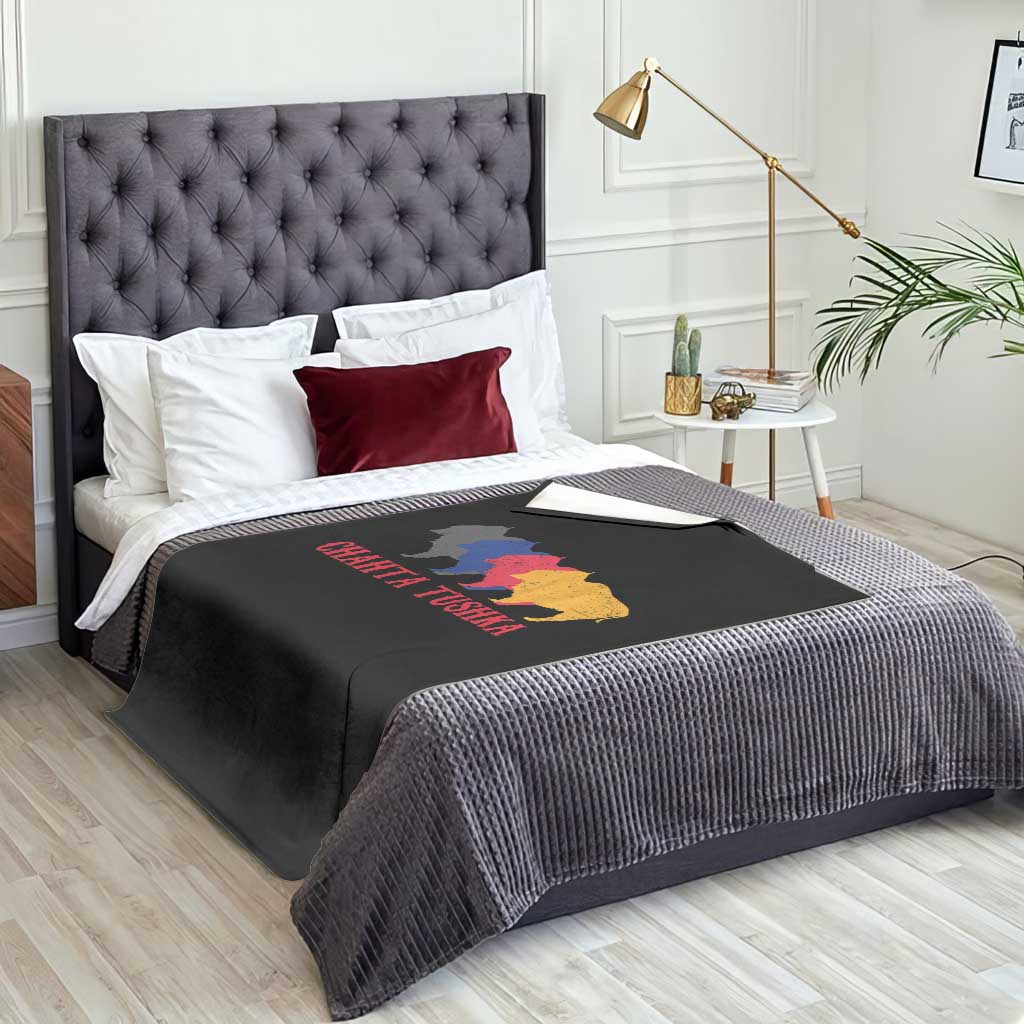 Choctaw Native American Chahta Tushka Throw Blanket