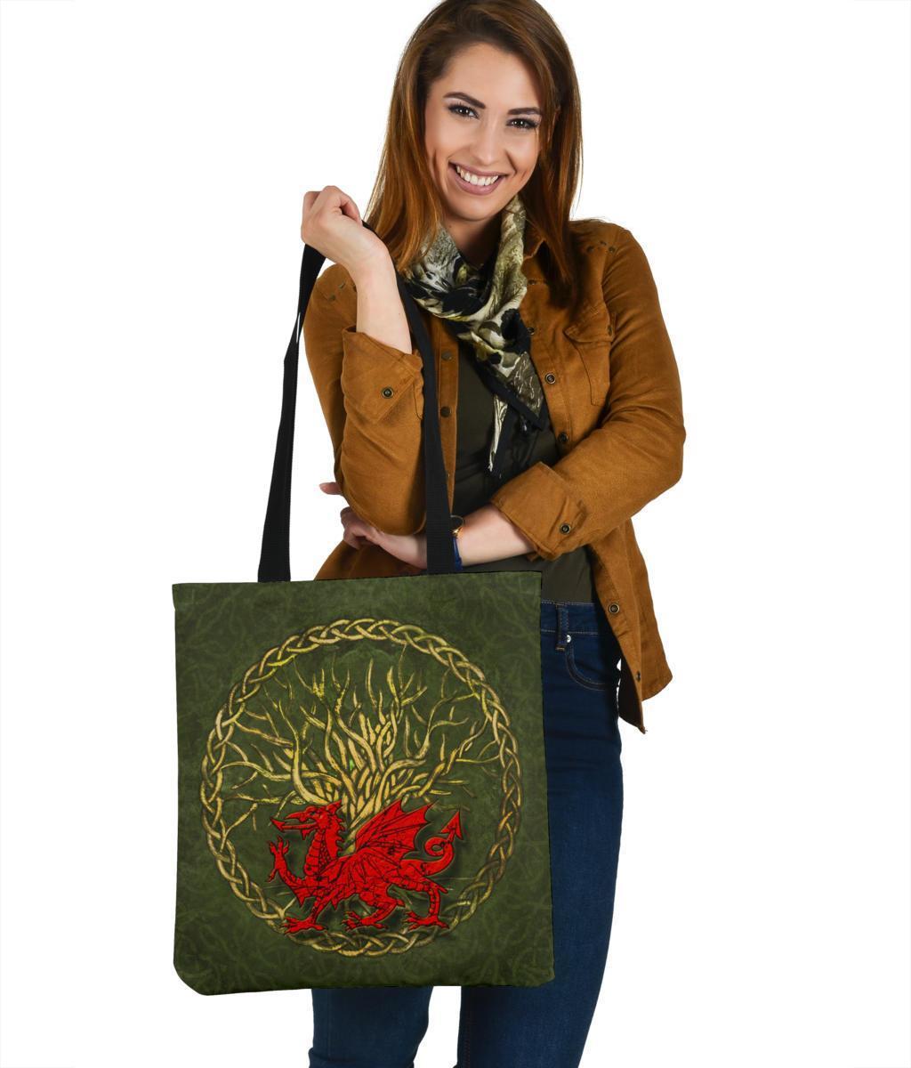 wales-celtic-tote-bag-welsh-dragon-with-celtic-tree