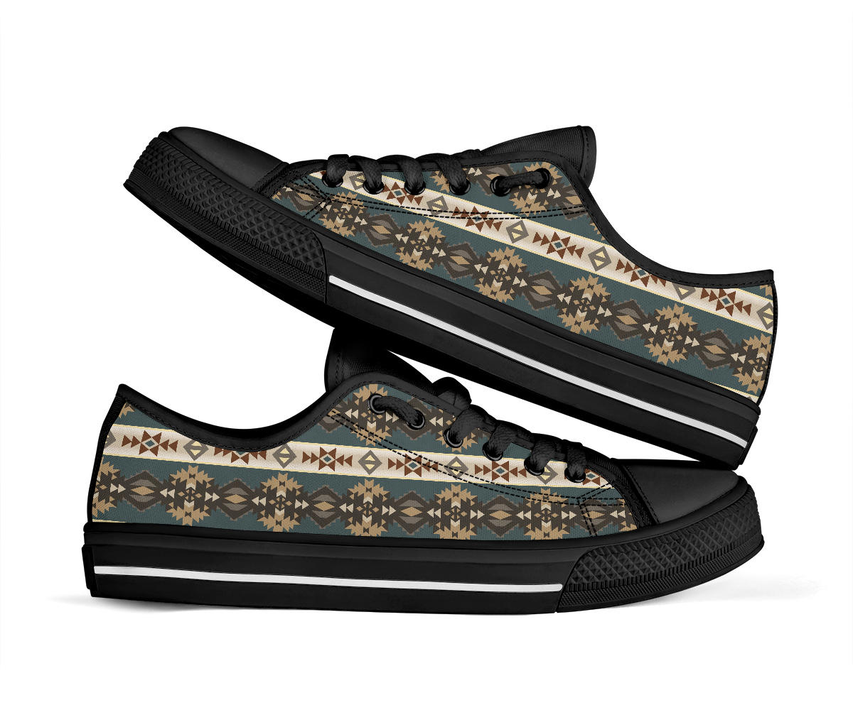navajo-geometric-seamless-low-top-canvas-shoes