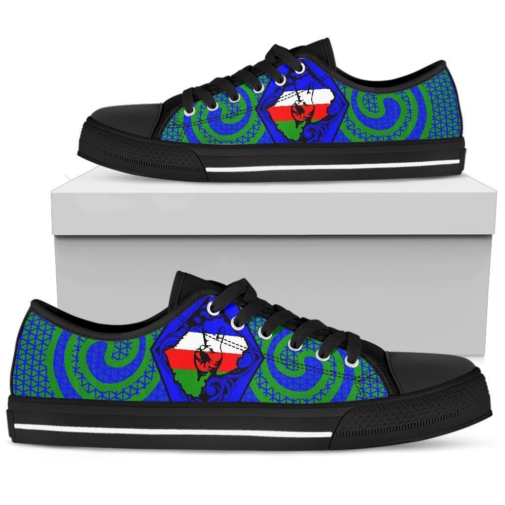 african-shoes-basotho-national-party-canvas-low-top