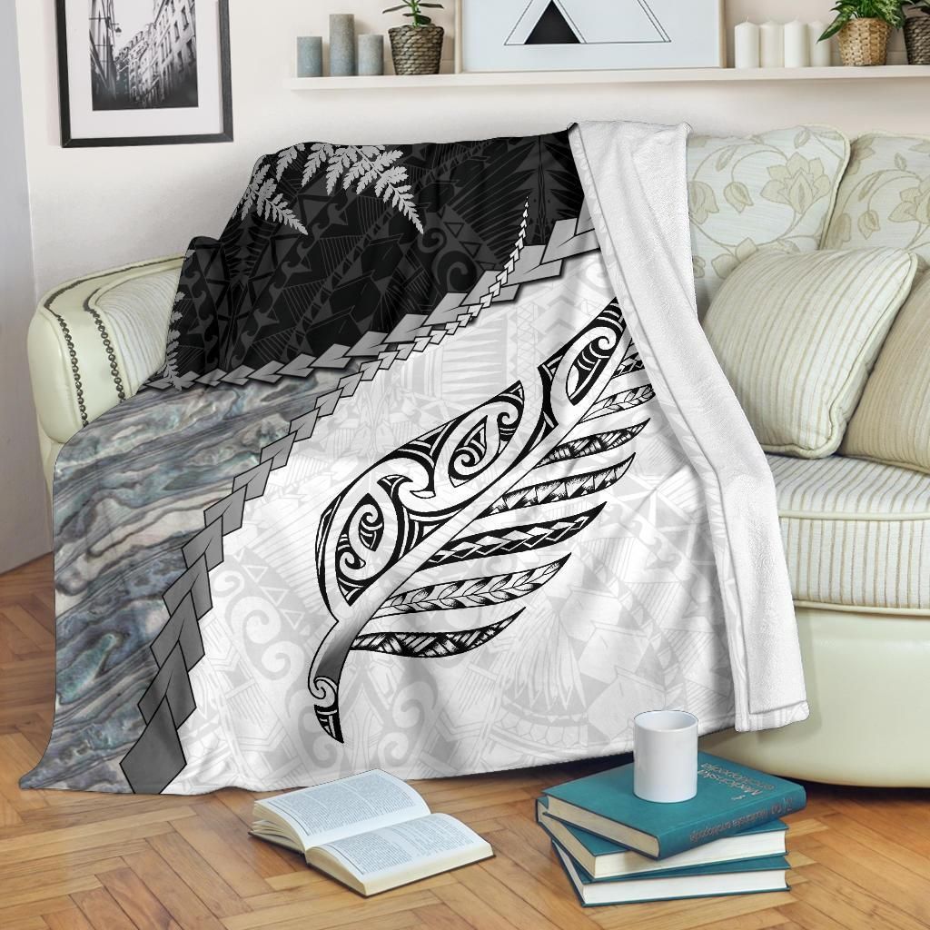 paua-shell-maori-silver-fern-premium-blanket-white
