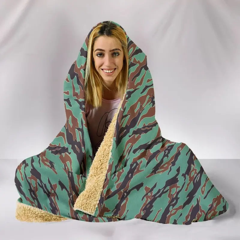 army-guyana-tiger-stripe-camouflage-seamless-hooded-blanket