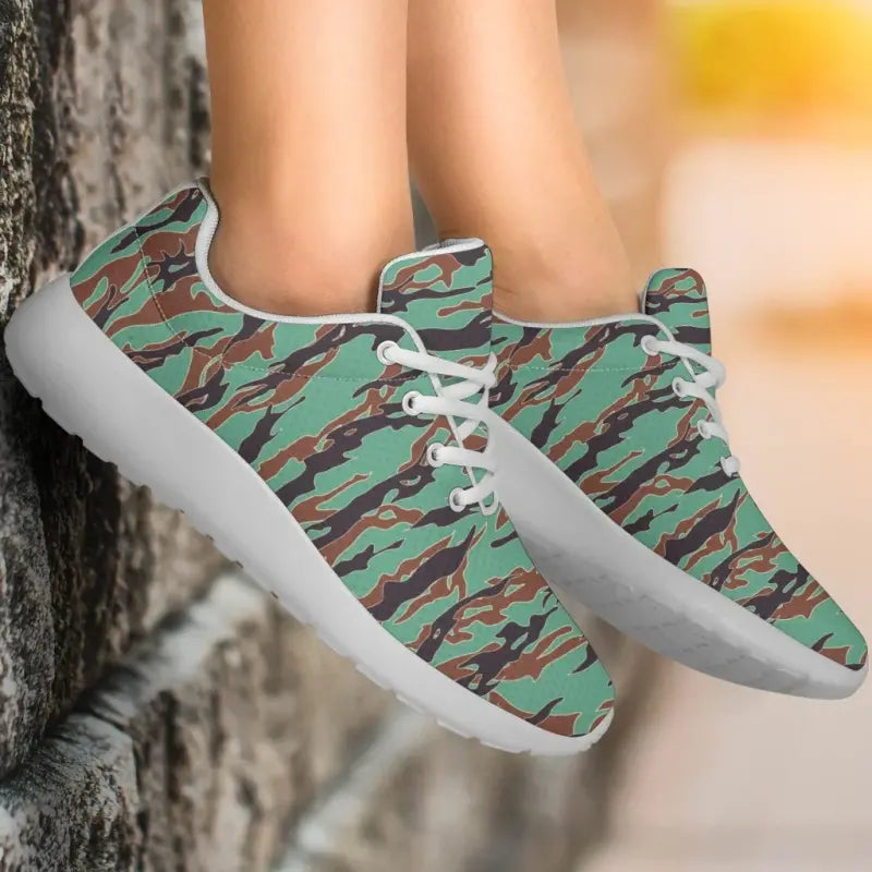 army-guyana-tiger-stripe-camouflage-seamless-sport-sneakers