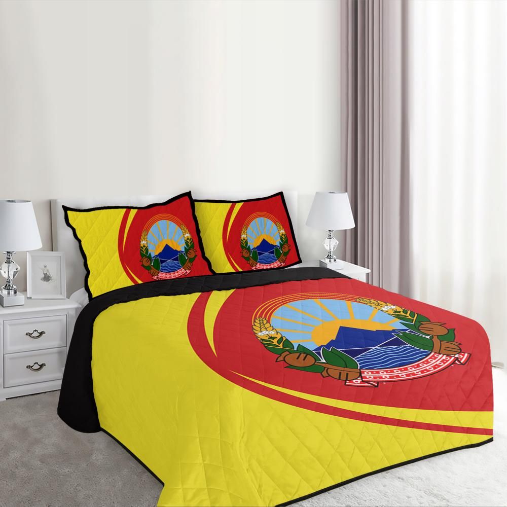 North Macedonia Flag Coat Of Arms Quilt Bed Set Circle RLT7 - Wonder Print Shop