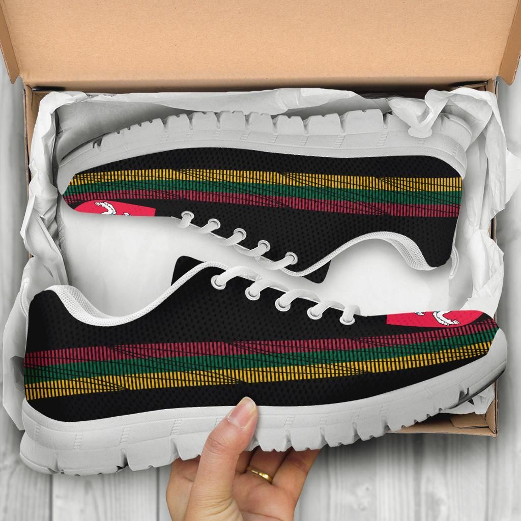 Lithuania - United Sneakers RLT6 - Wonder Print Shop