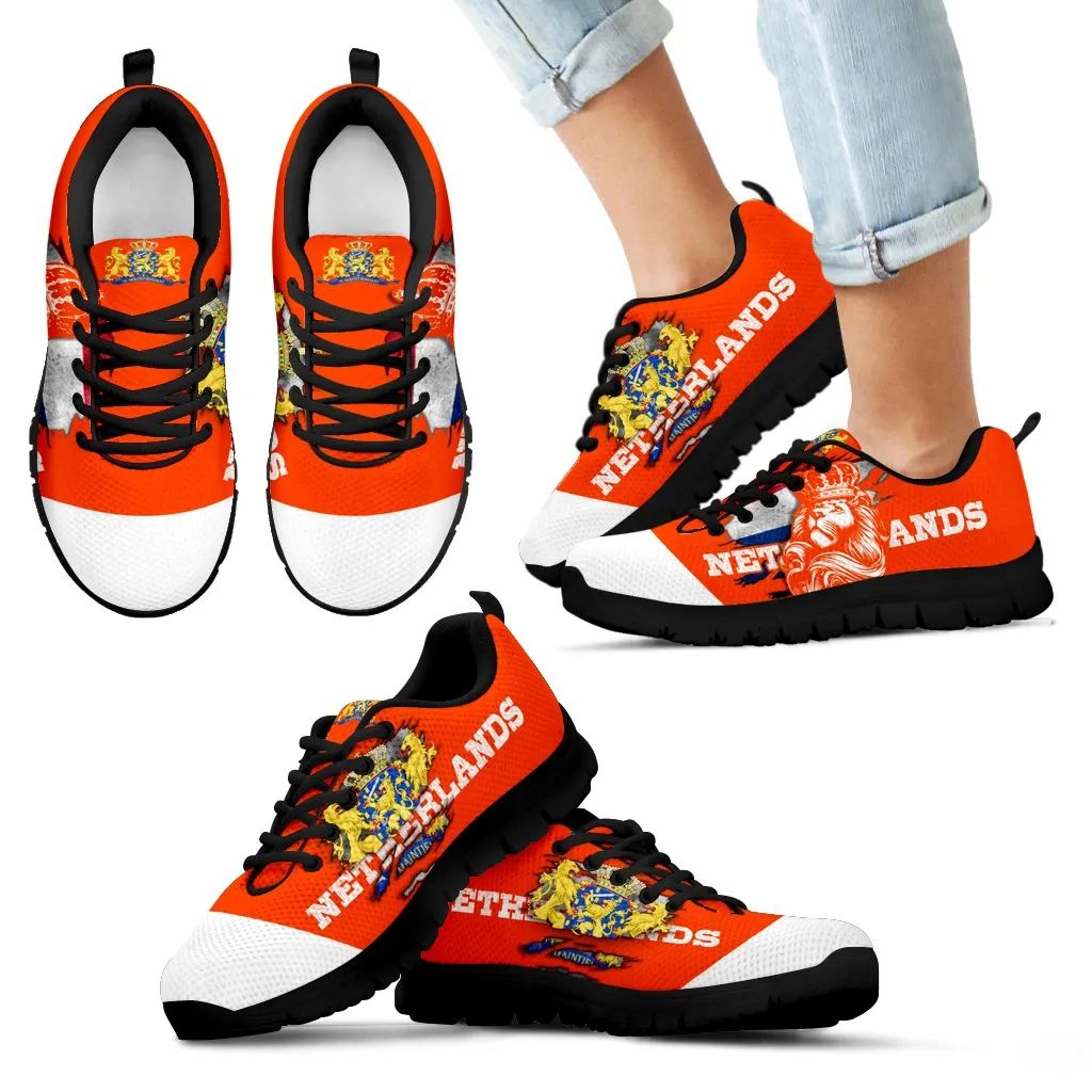Netherlands Lion Sneakers RLT7 - Wonder Print Shop
