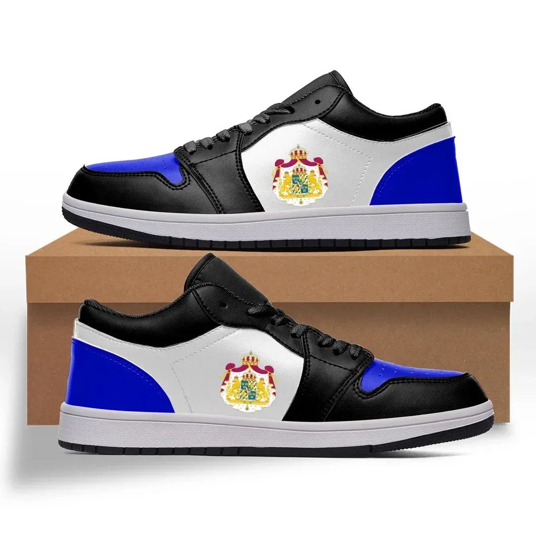 sweden-3-low-top-royal-toe-sneakers