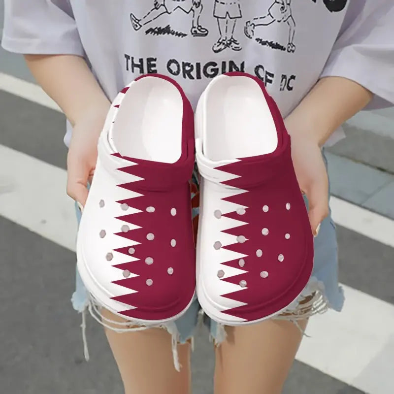 qatar-flag-clog