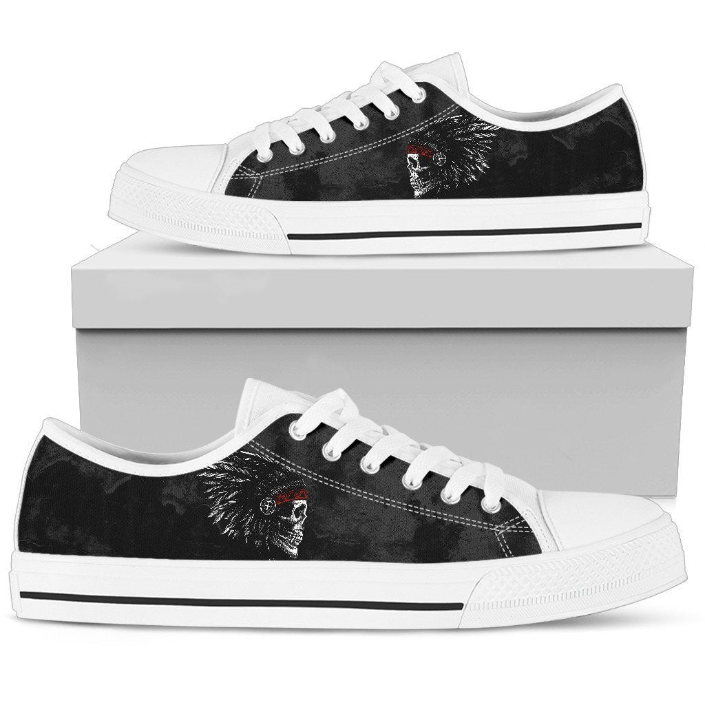 native-american-skull-low-top-shoes-pl18032027