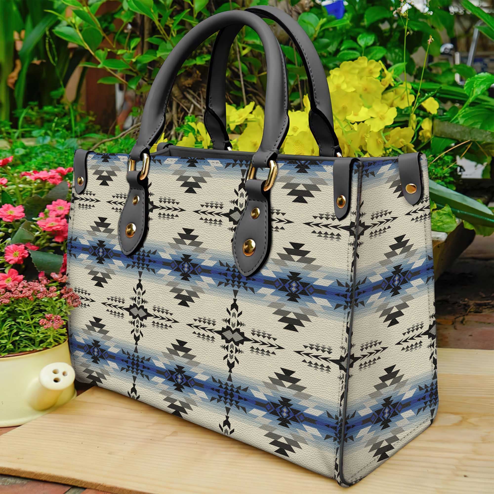 native-american-seamless-geometric-pattern-leather-bag