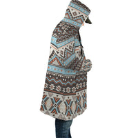 tribal-striped-seamless-cloak