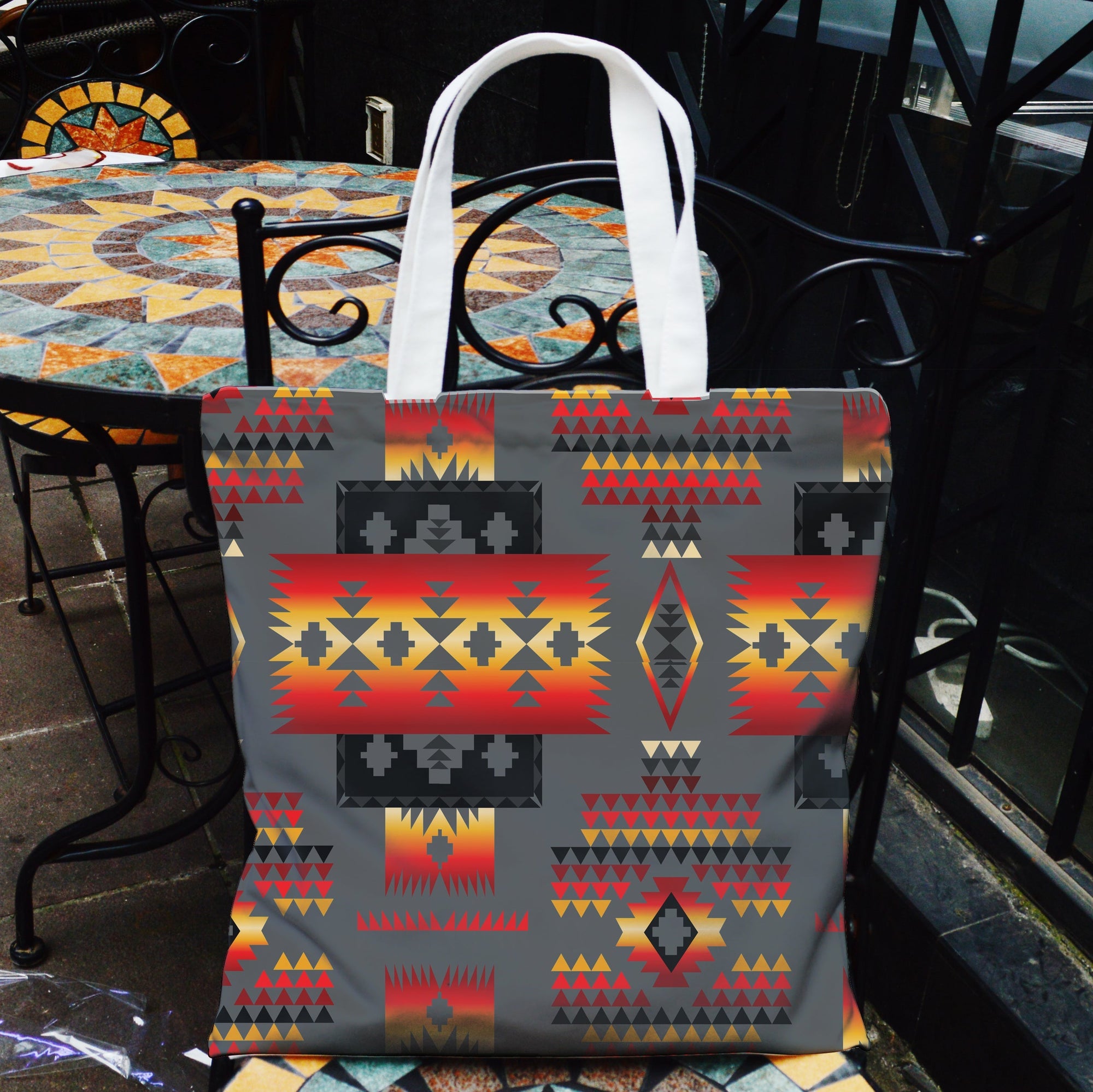 gray-tribe-pattern-native-american-pocket-canvas-bag