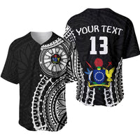 Jersey de béisbol negro con patrón polinesio, gráfico escudo y número 13
