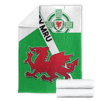 wales-football-premium-blanket-come-on-welsh-dragons-with-celtic-knot-pattern