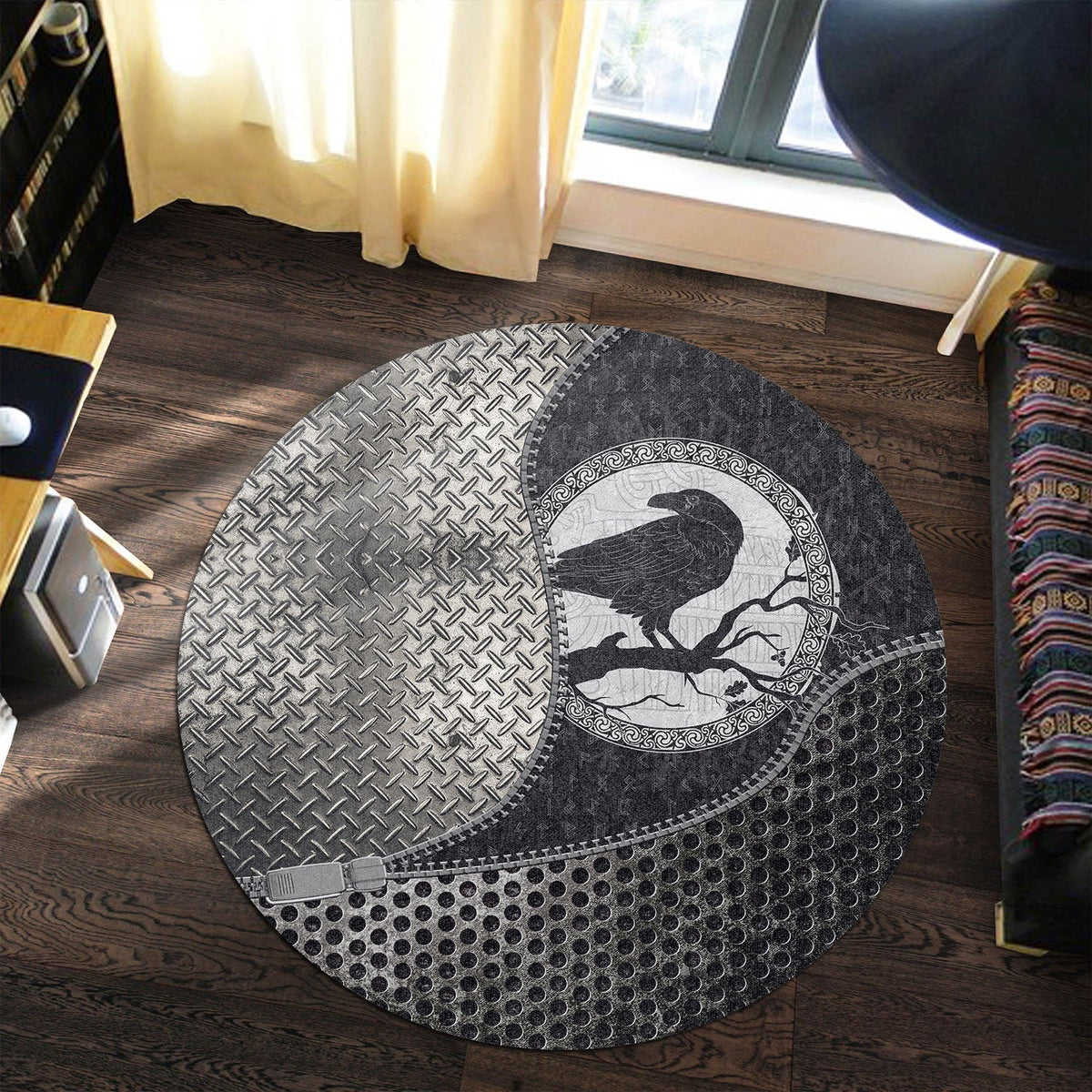 viking-carpet-black-crow-sitting-on-branch-of-an-oak-tree-round-carpet