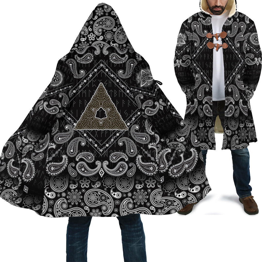 viking-cloak-celtic-knot-triangle-with-bandana-paisley-style