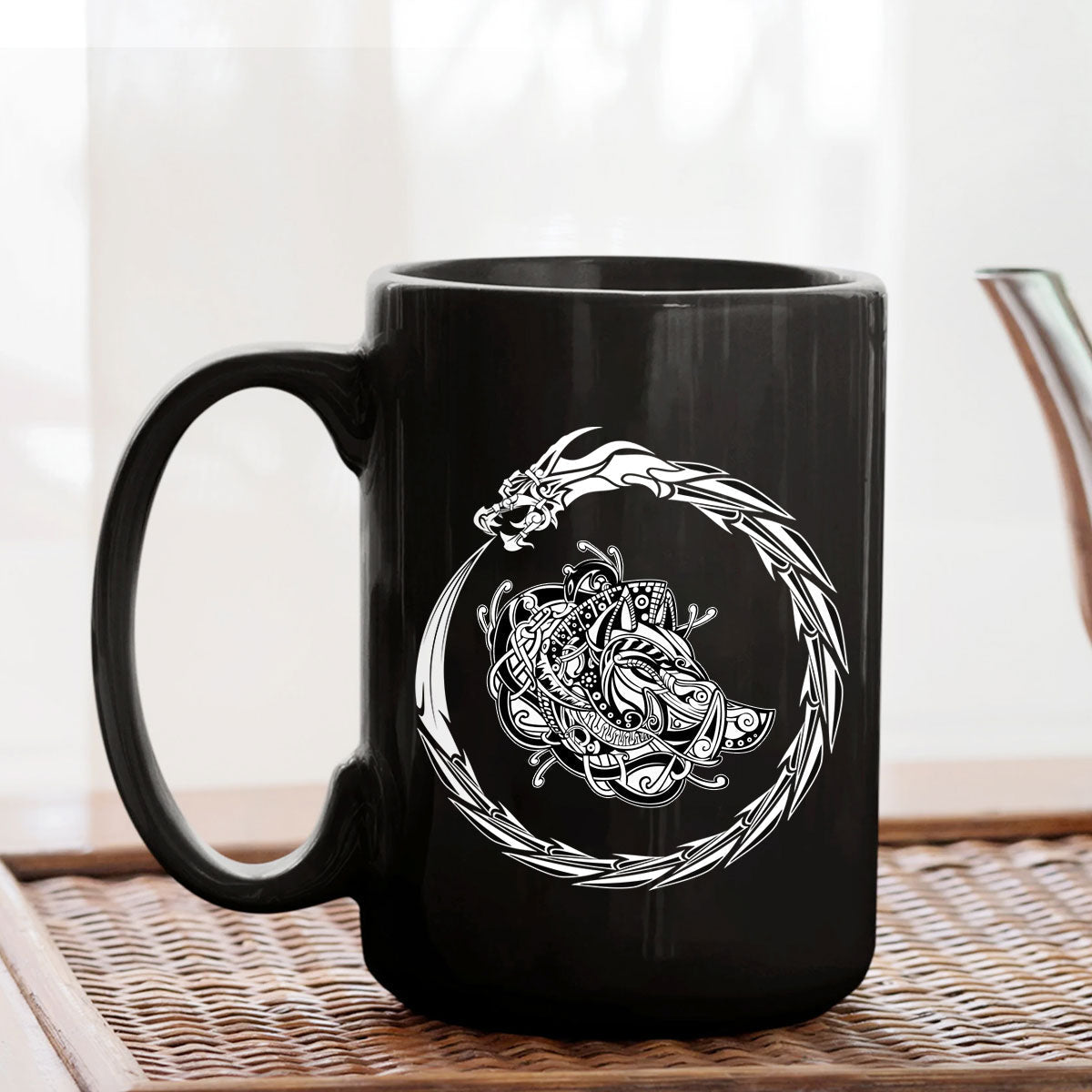 viking-mug-board-axes-sword-and-dead-head-of-the-hero-mug