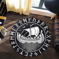 viking-carpet-drakkar-in-a-circle-of-ancient-round-carpet