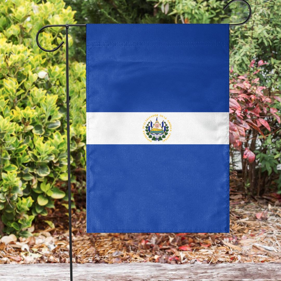 el-salvador-flag-garden-flaghouse-flag